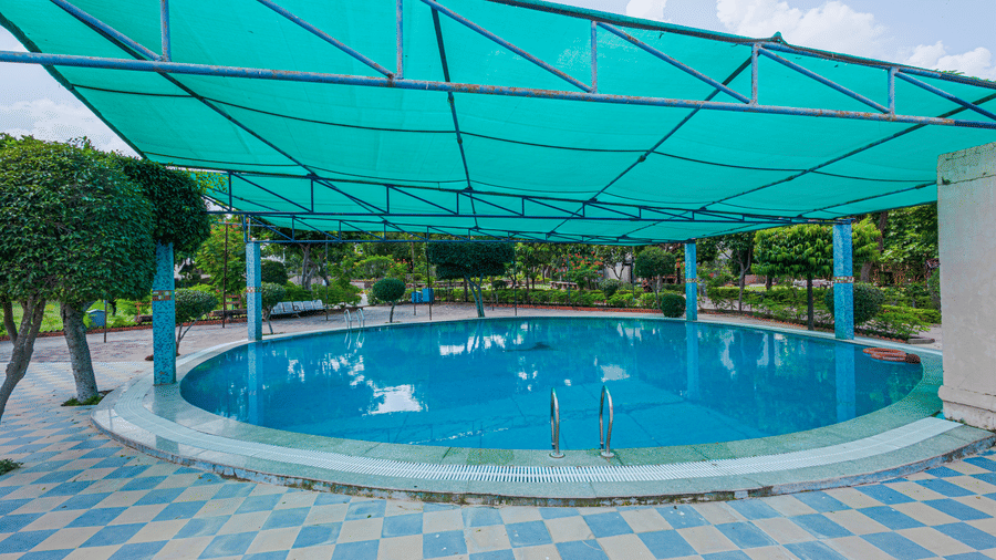 Ananda Swimming Pool3