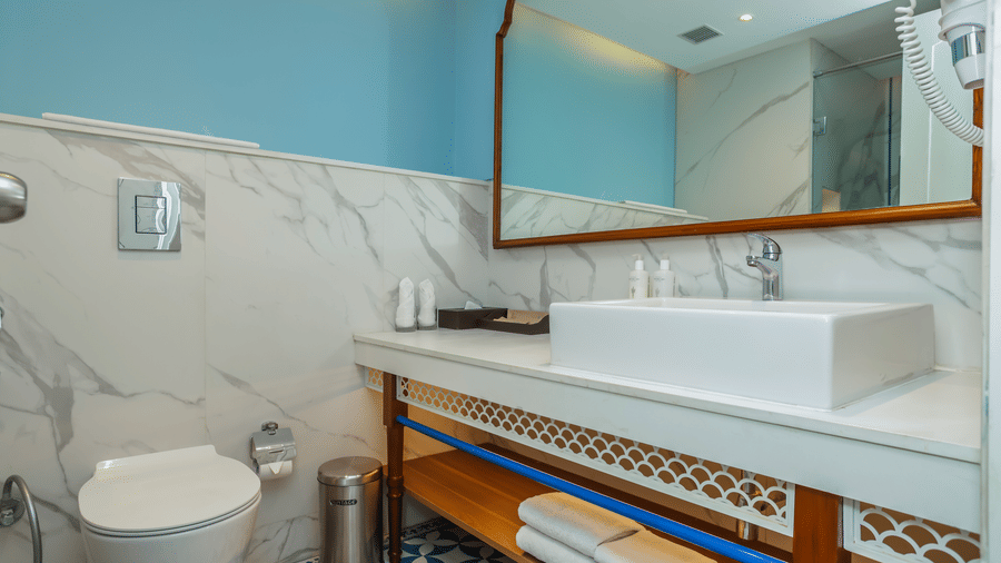 Bathroom 3 - Copy