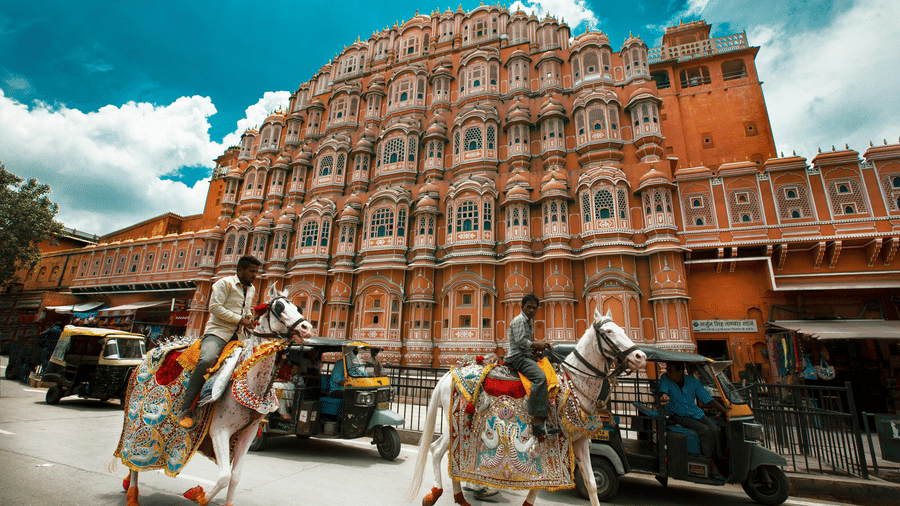 Places to Visit in Jaipur in 2 days | Itinerary, Prices & Timings