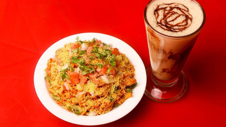 Another delicious savoury served with cold coffee | Diamond Parks, Pune
