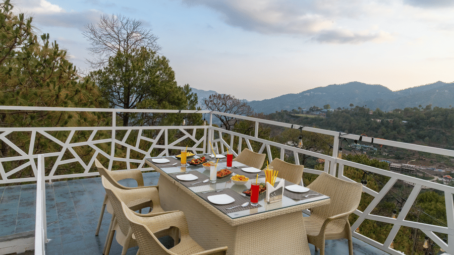 Roof top  dinning 2