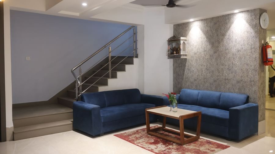 2.Gallery