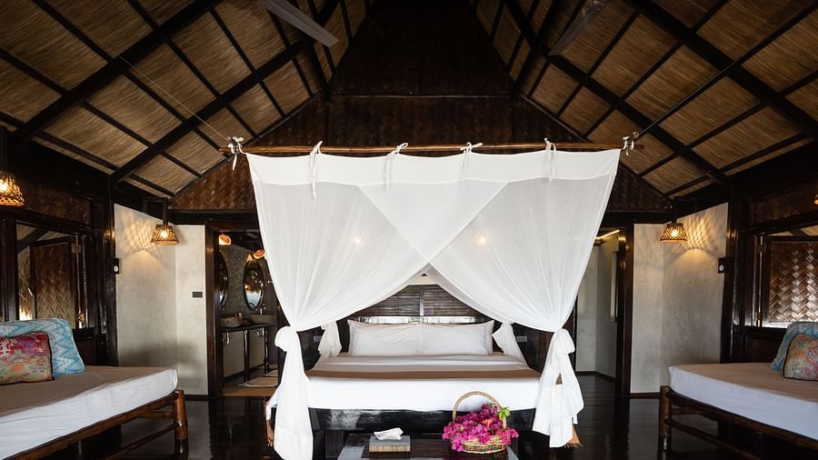 Deluxe Beach Villa 3