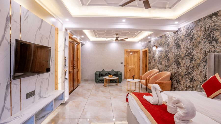 A spacious studio layout showing the integration of the sleeping and lounging areas - Golden Oak By The Lake Hill, Khurpatal