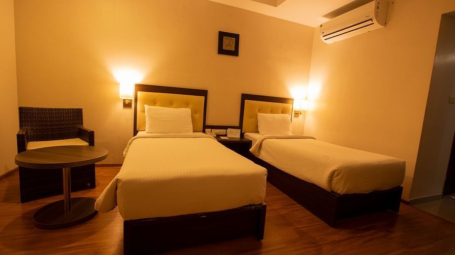Executive Room twin bed 4