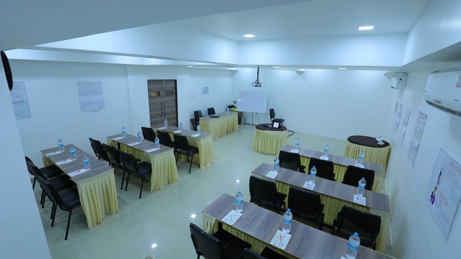 Classroom seating arrangement in the spacious Olive banquet hall, with ample lighting, at Highland Resort.