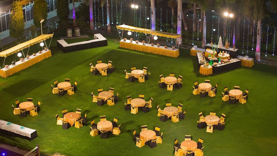 Outdoor Setup for Banquet at Hotel Clarks Shiraz, Agra