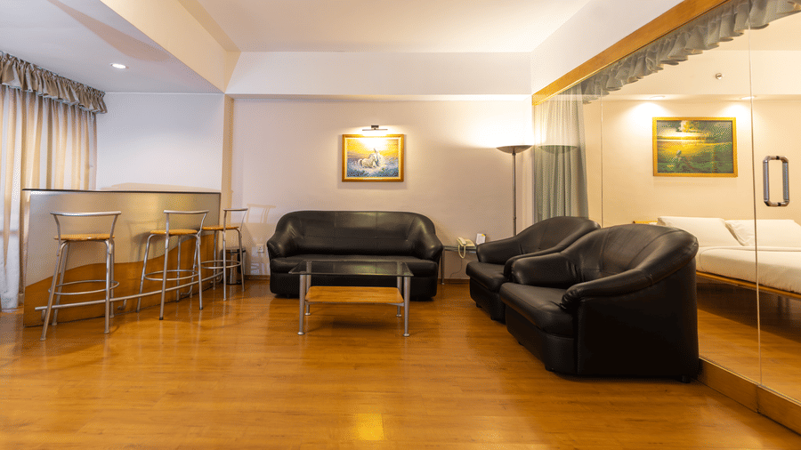 511 Horizon suite lobby 