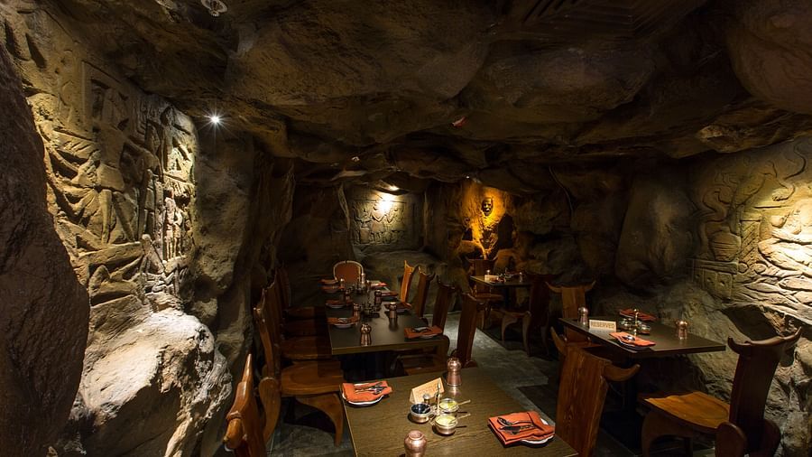 Interior image of Hotel Pai Viceroy Tirupathi Gufha Restaurant 