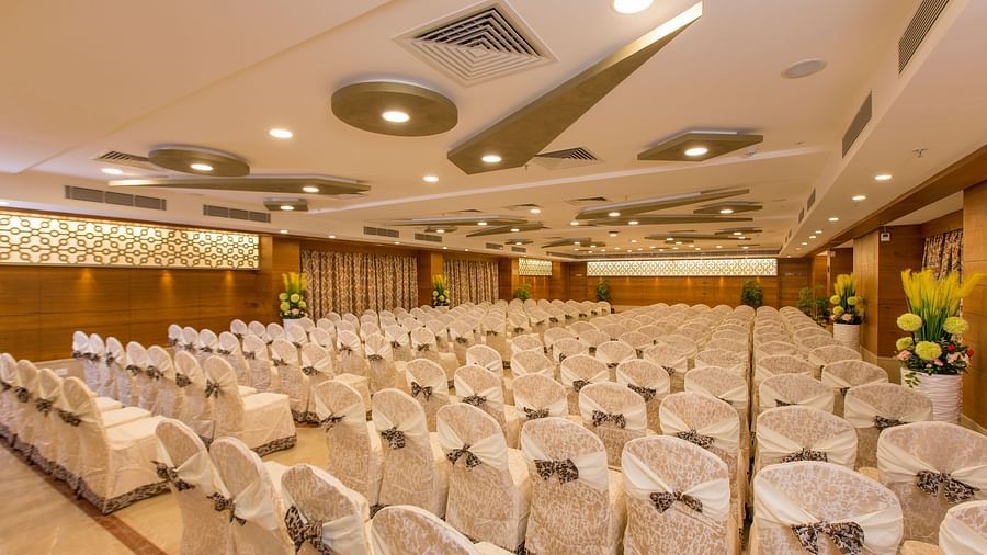 Hotel Pai Viceroy Tirupathi Sammilan Banquet Hall
