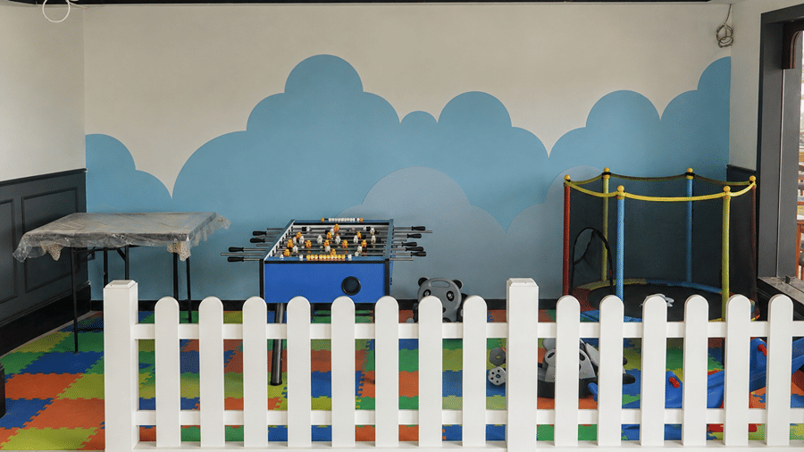 PLAY AREA 4