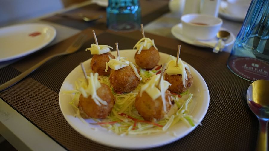 Food Images 1 CHEESE BALLS