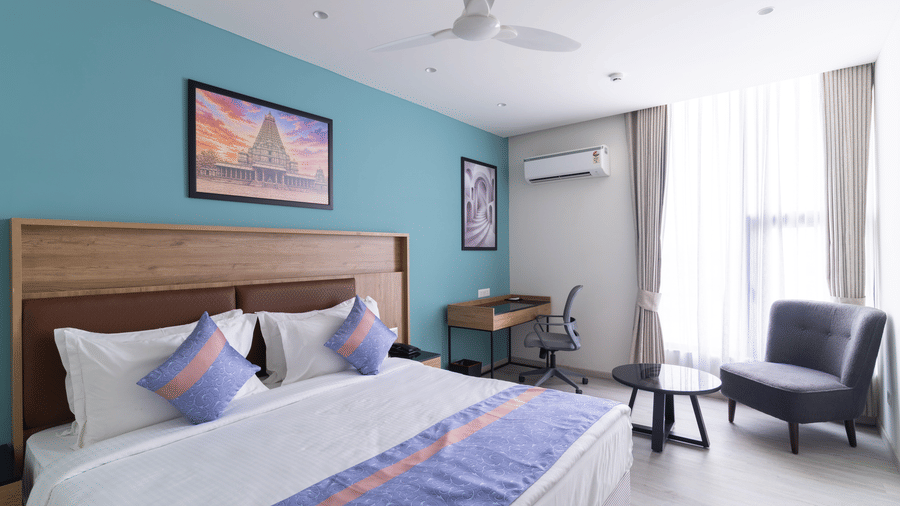 Deluxe Room King