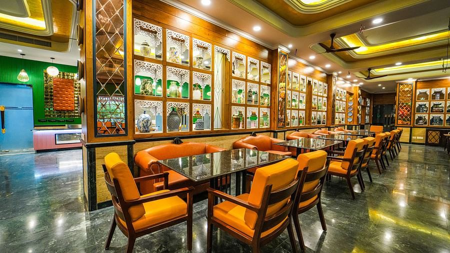 TEAPOT RESTAURANT-1