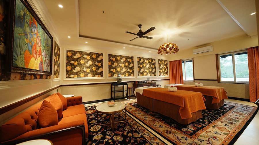 two treatment beds - Mayfair Tea Resort, Siliguri 8
