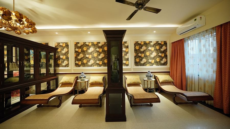 treatment beds divided by a wall - Mayfair Tea Resort, Siliguri