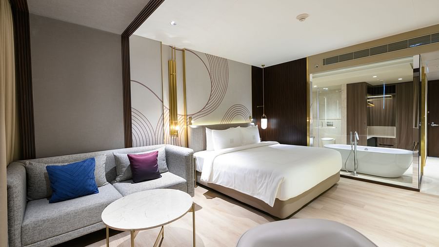 Club Room2