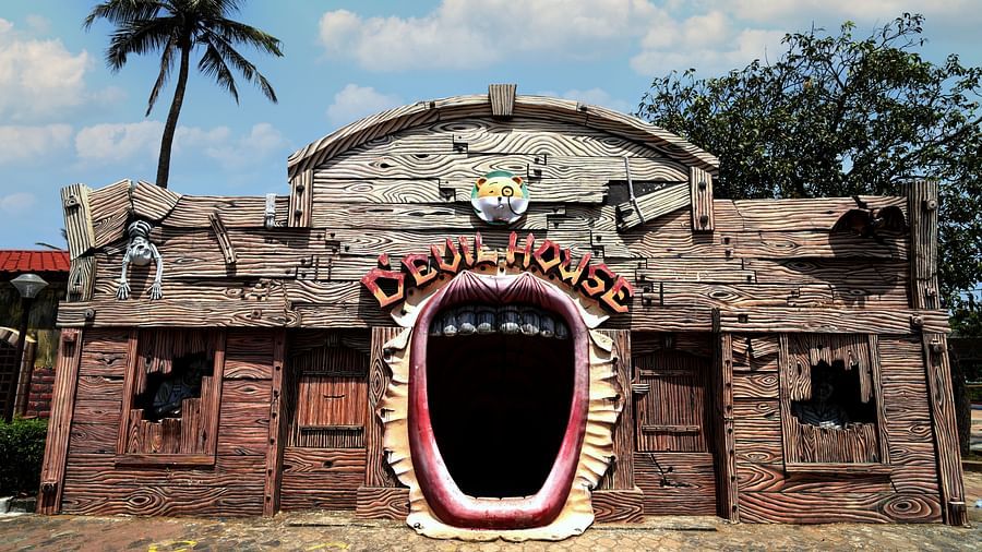 Devil house entrance 
