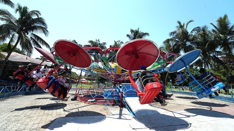amusement park ride
