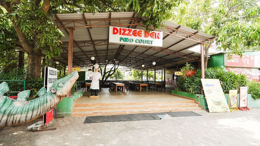 Eating area with table and chairs