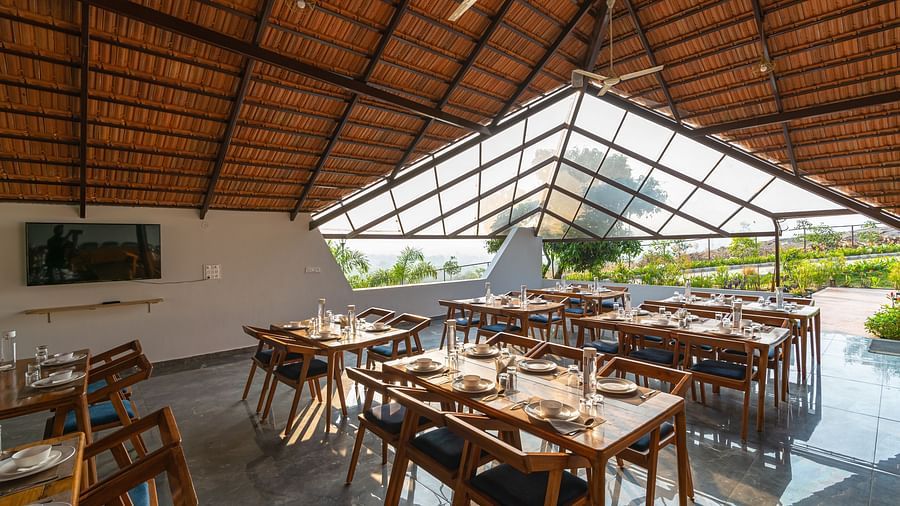 Ravishing Retreat - Dining 3