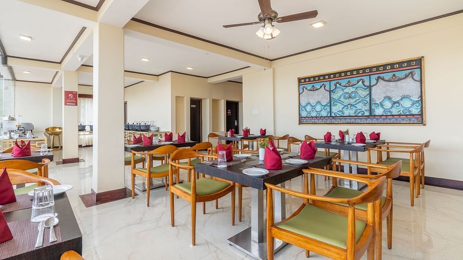 dining area of the restaurant at Summit Lillium Hotel & Spa, Kalimpong