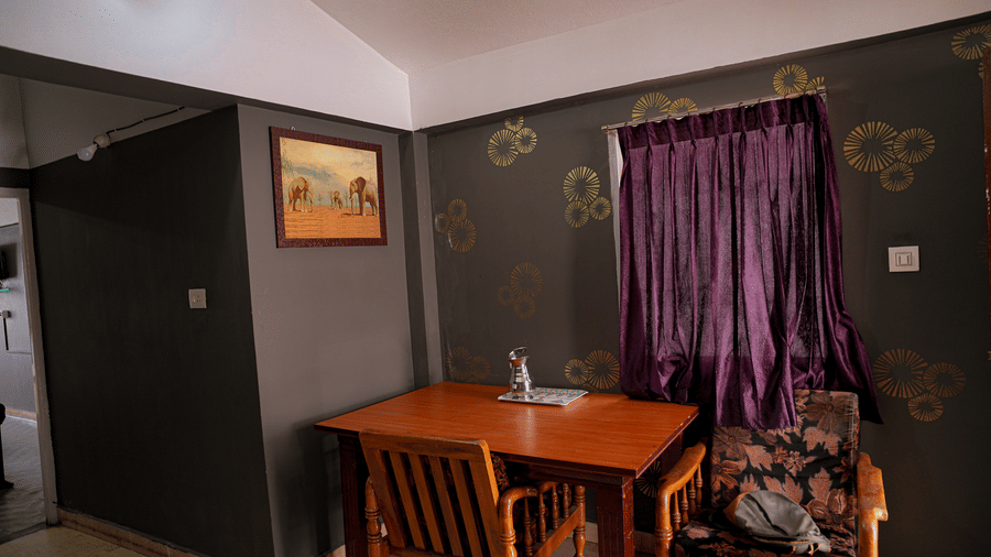 03 SUPERIOR GROUP FAMILY ROOM DINING DSC01181