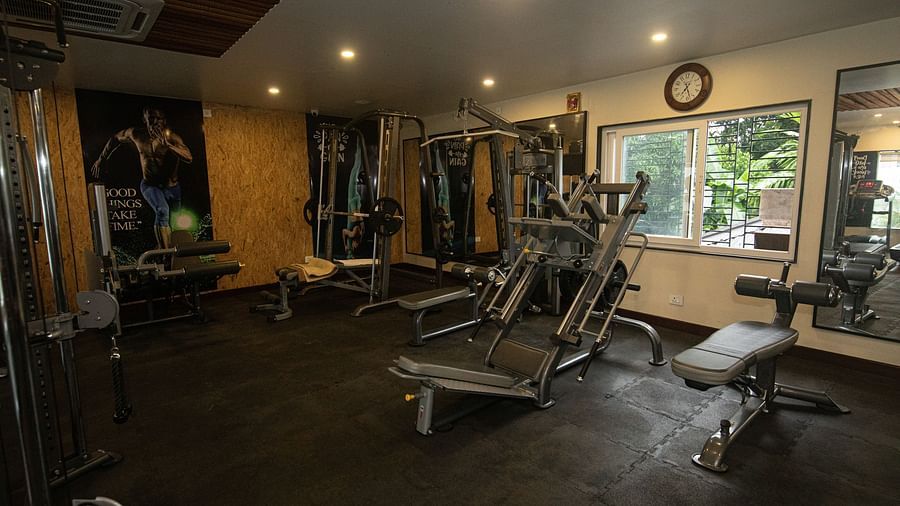 overview of the gymnasium - The Cindrella Hotel, Siliguri