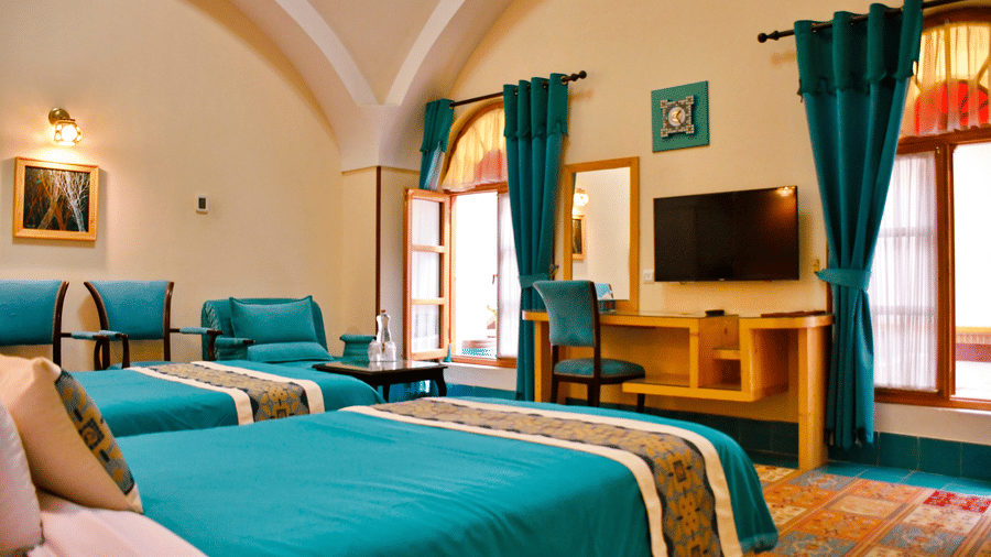 dad-hotel-P6B7y6Gnyzw-unsplash