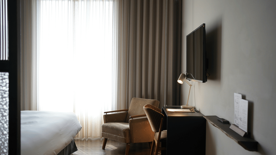 yu-yi-tsai-UX Pn1L2FkQ-unsplash