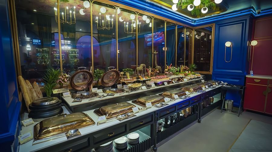 Lunch buffet at the restaurant Themis Barbecue House NSP Pitampura