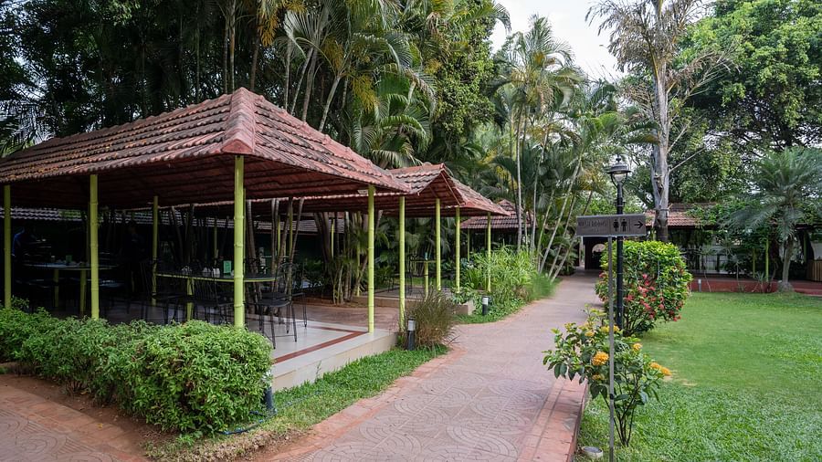GULMOHAR RESTAURANT.