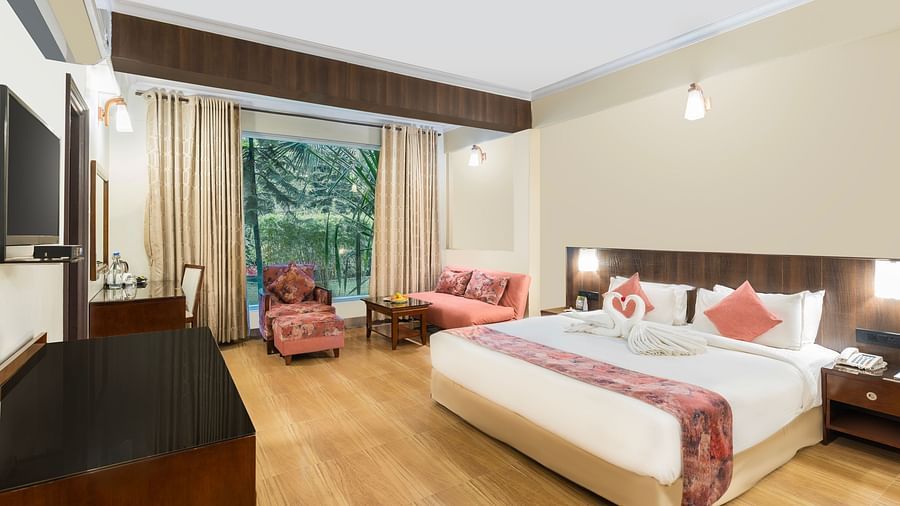 LUXURY ROOM