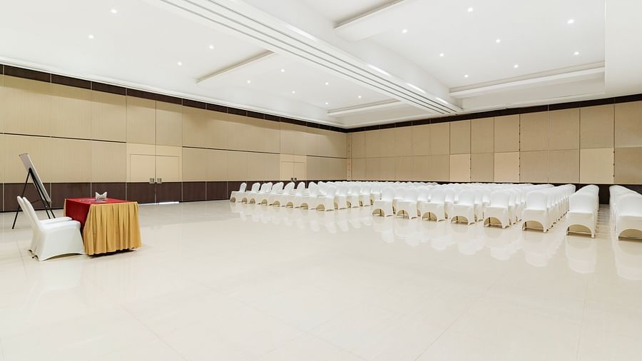 TULIP HALL 2