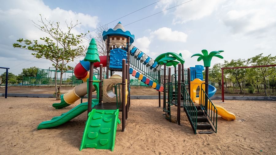 An image of the activity area with slides - Trance Veechika Resort, Vikarabad