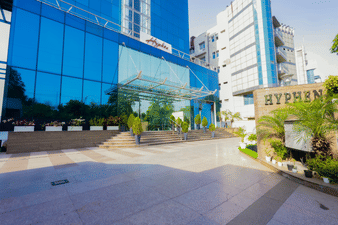 Hyphen Business Hotel, Noida