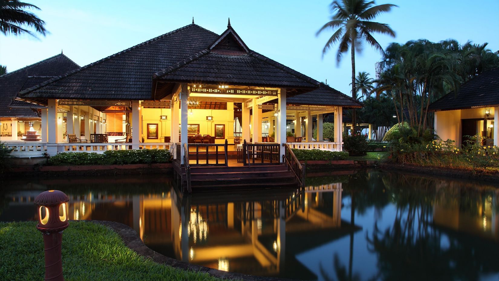 Abad Whispering Palms Facade Hotel Exterior Resorts in Kumarakom