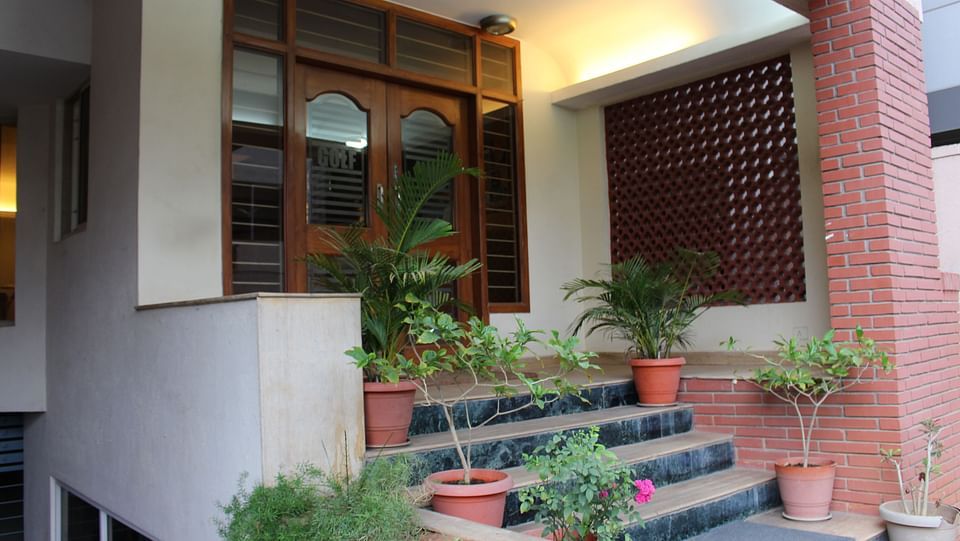 Golf Inn Executive Hotel, Bangalore Bangalore facade 7 golf inn executive hotel near embassy golf links business park