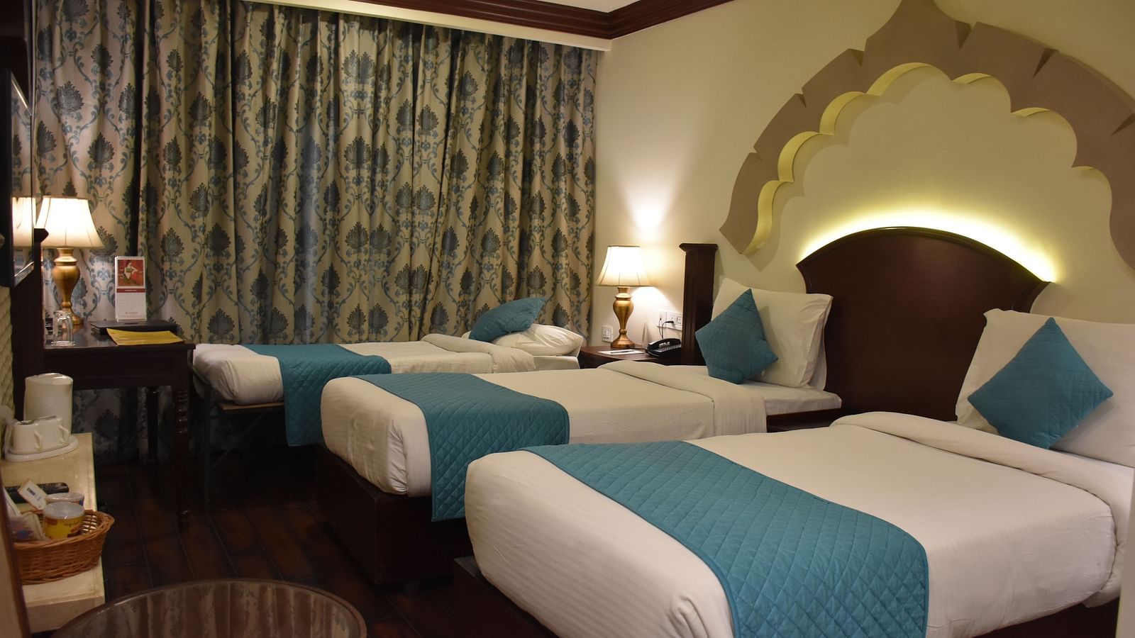 suite in the comfort inn sapphire, jaipur