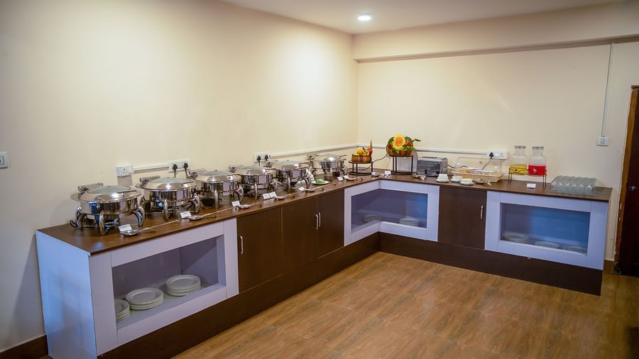 Dream Villa Retreat, Pelling - The buffet set up in the restaurant at our hotel