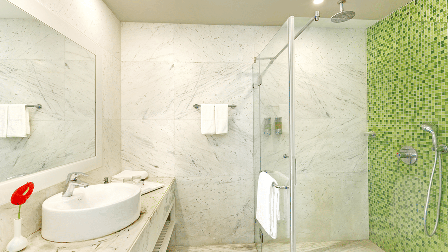10 Bathroom