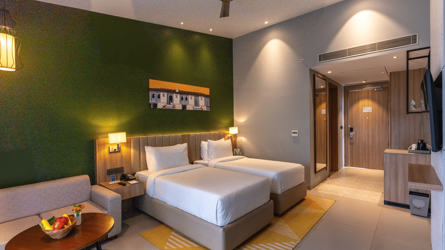 Deluxe Twin Roomm-HDR.jpg