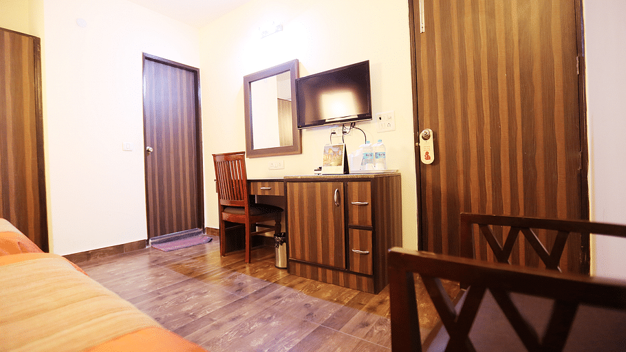 Hotel Pals Inn, Patel Nagar, New Delhi New Delhi Executive Room Hotel Pals Inn Patel Nagar New Delhi 4