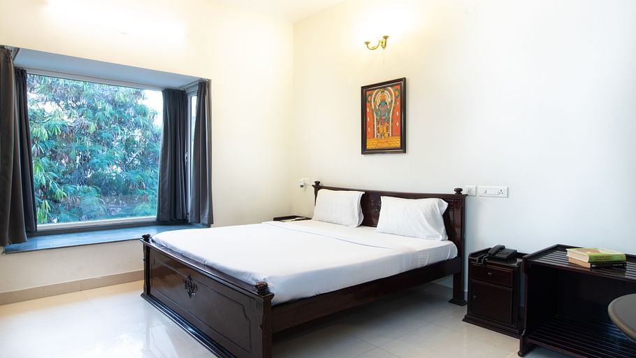 Sanctum Suites Indiranagar Bangalore Bangalore King Studio2