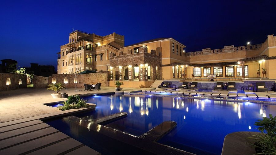 Juna Mahal Pool 