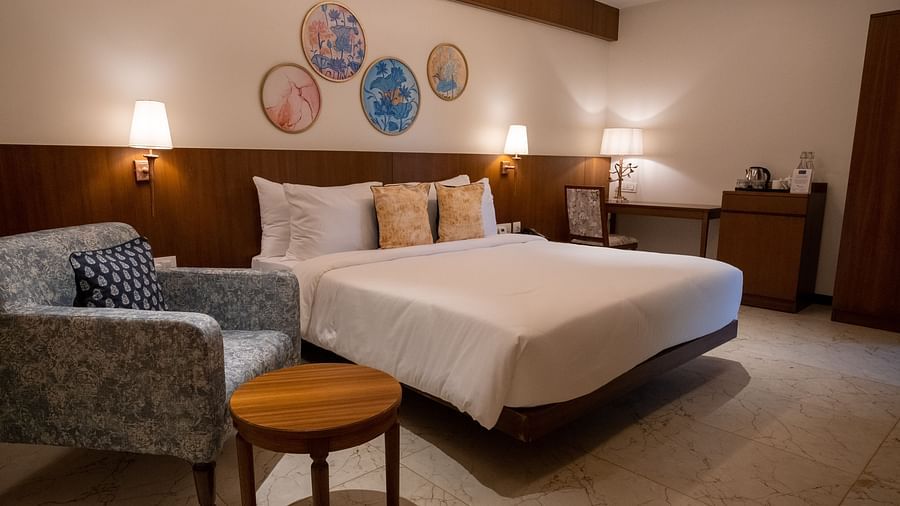 Club Room 2