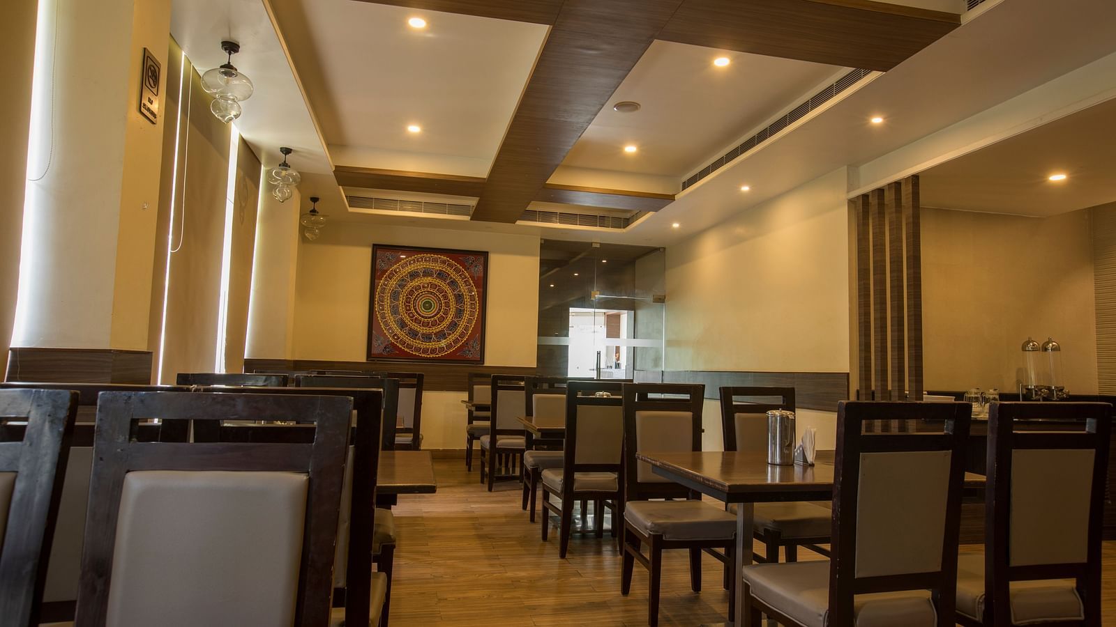 Restaurant siting 1
