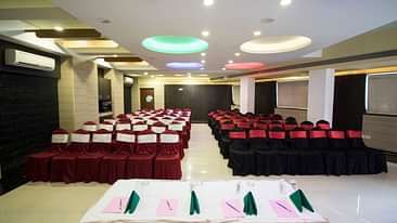 Topaz Meeting and Banquet hall at Kamfotel Hotel Nashik, Banquet Halls in Nashik 4