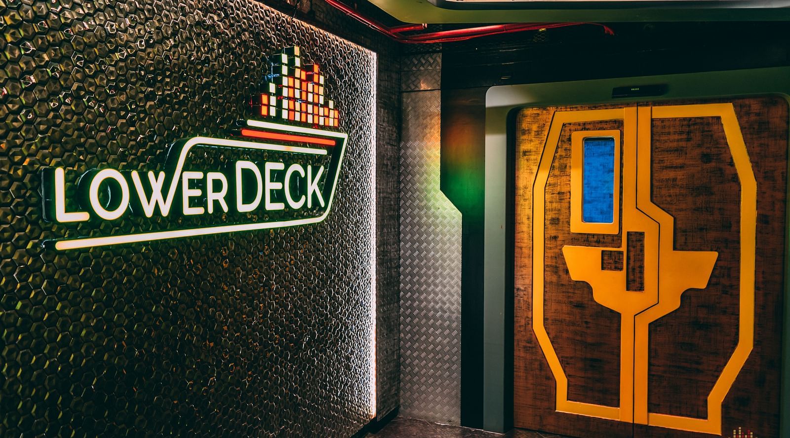 view of the entrance of Lower Deck - Hotel Park Elanza, Chennai