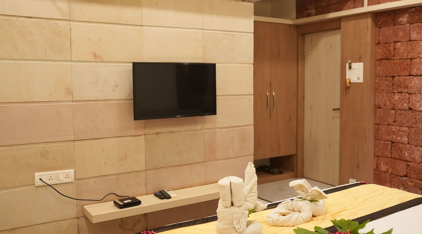 Deluxe Room5